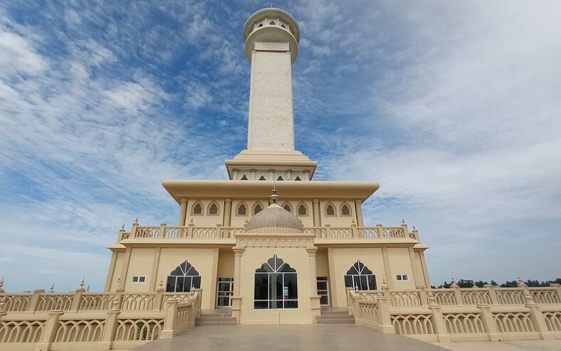 Awal Mula, Struktur Pemerintahan, dan Pengaruhnya di Nusantara