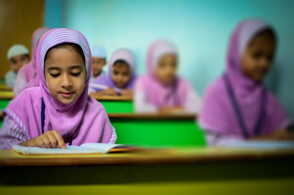Cara Memilih Pesantren yang Tepat untuk Anak Lengkap