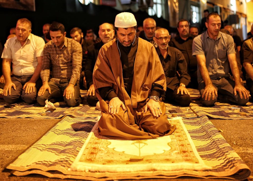 Memahami Solat Tarawih: Definisi, Niat, dan Tata Caranya