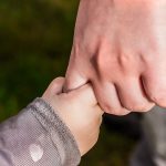 Pahami Cara Mengajarkan Sikap Empati Pada Anak Sejak Usia Dini