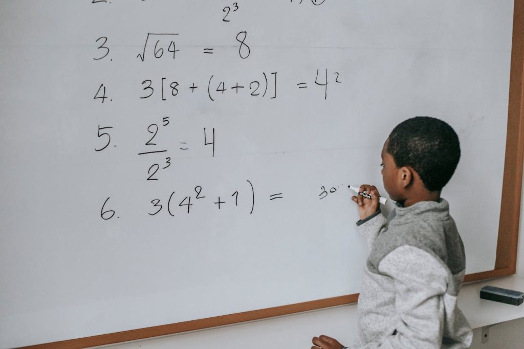 Les Privat MathMaster untuk Persiapan Ujian Sekolah: Fokus Penting agar Nilai Meningkat